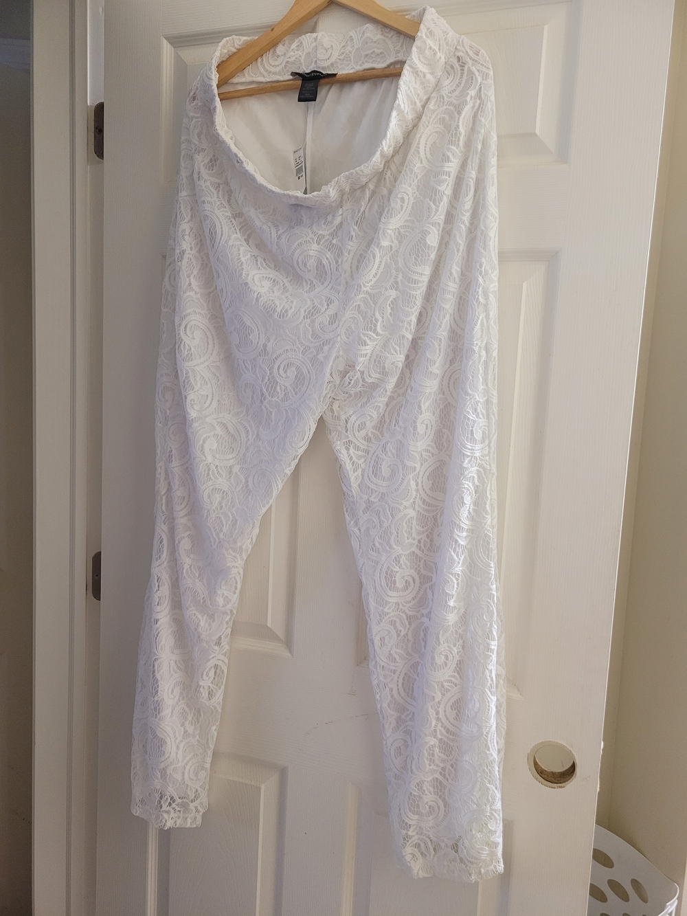 Ashley Stewart White Lace Draped Leggings